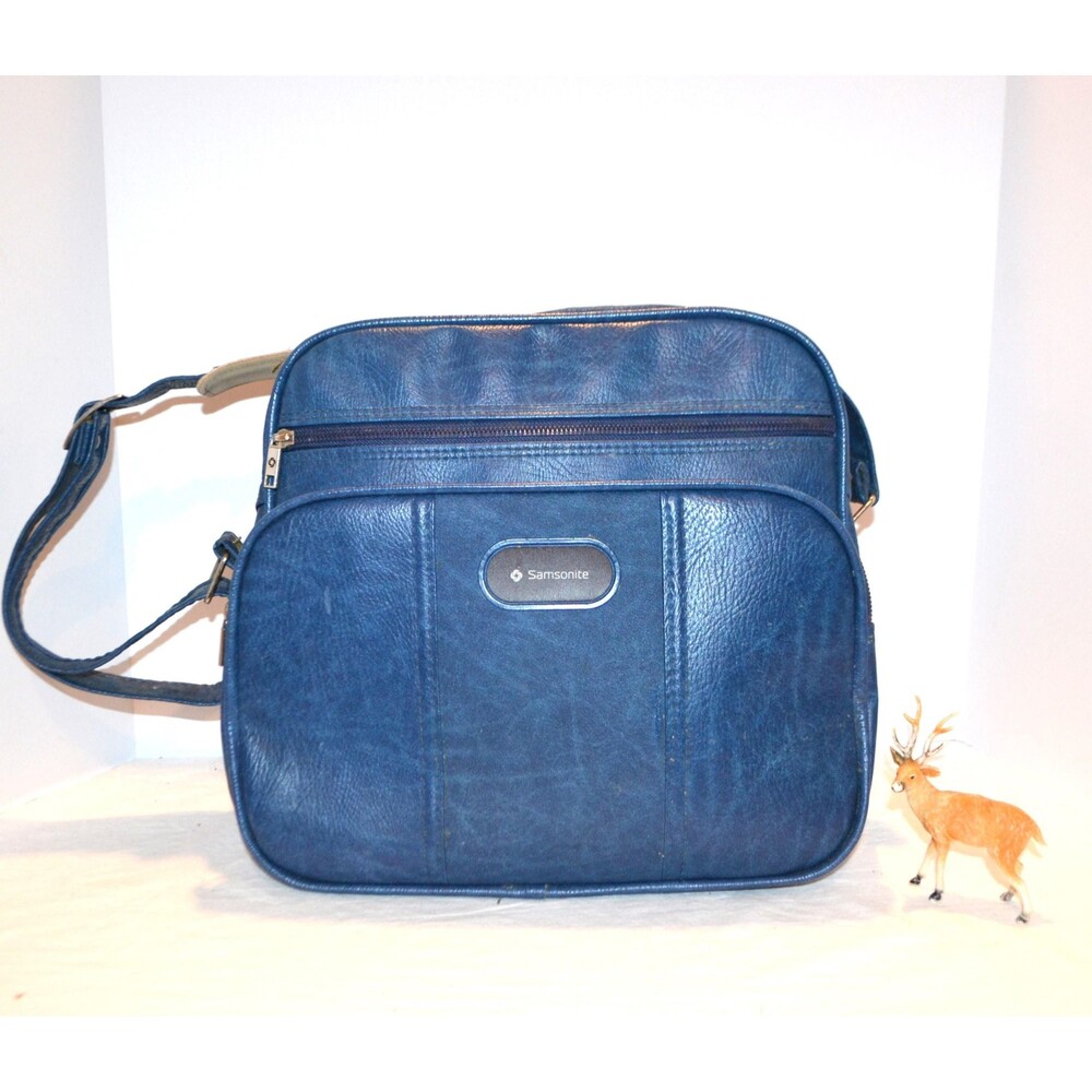 Vintage Tote Mod True Blue Vinyl with Key